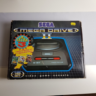 SEGA Mega Drive II korlátozott kiadású csomag, 16-BIT rendszerrel
