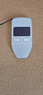 Trezor Elegáns Kriptotárca